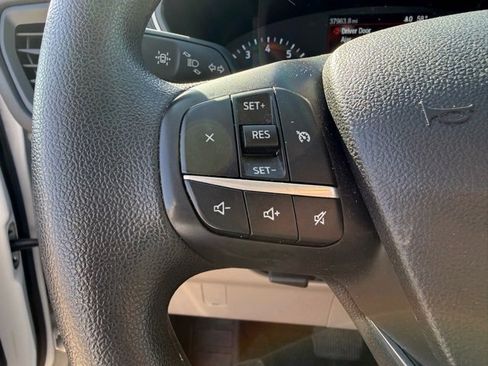 Used 2022 Ford Escape SE image 17