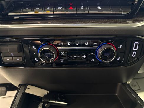 New 2026 Chevrolet Silverado 1500 LT Trail Boss w/ LT Trail Boss Premium Package AWD/4WD image 17