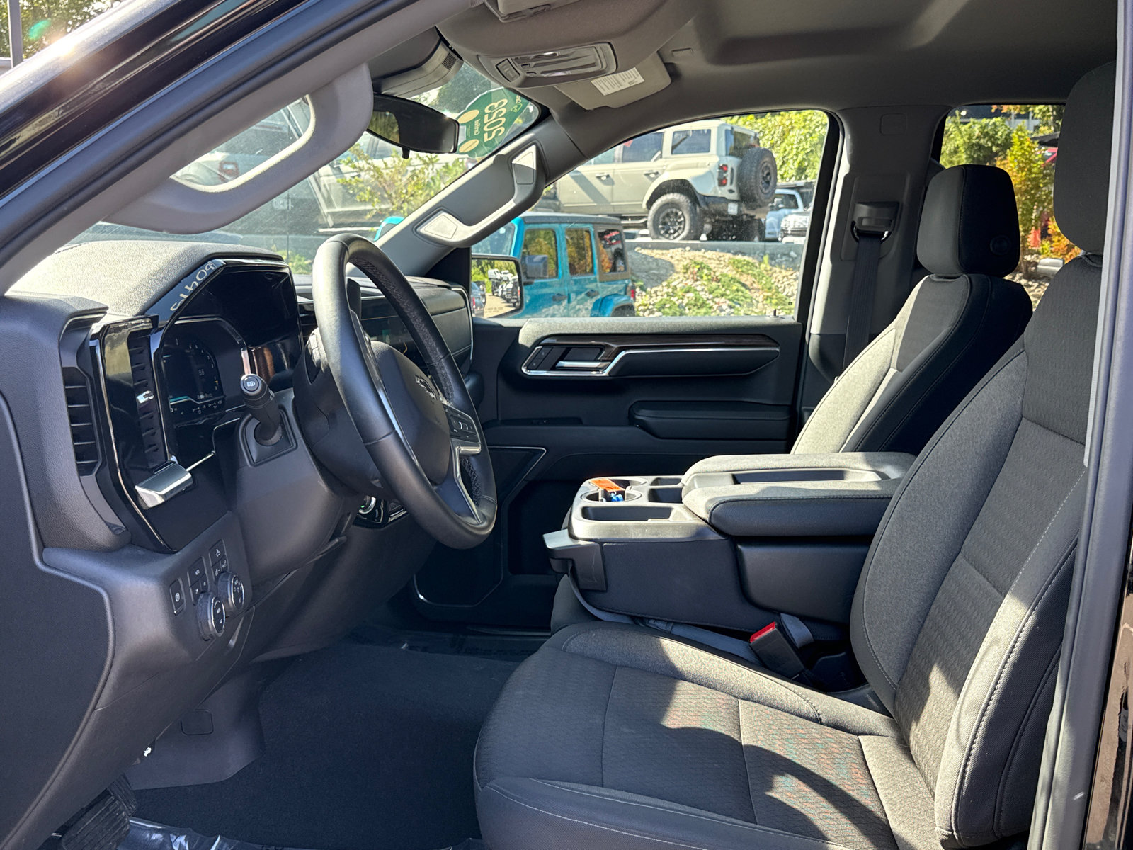 Used 2023 Chevrolet Silverado 1500 RST AWD/4WD image 10