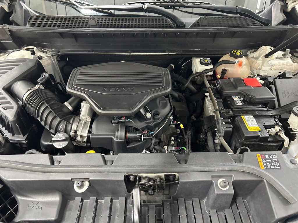 Used 2020 GMC Acadia AT4 w/ GMC Pro Grade Package AWD/4WD image 29