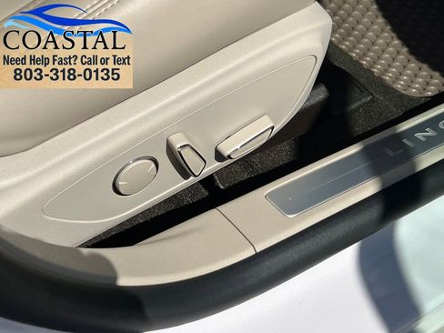 Used 2020 Lincoln MKZ w/ Convenience Package FWD image 28