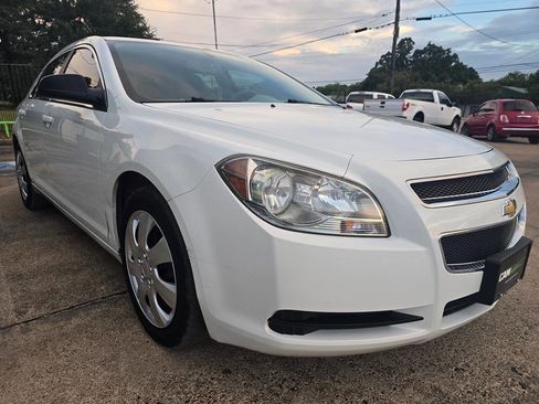 Used 2011 Chevrolet Malibu LS image 5