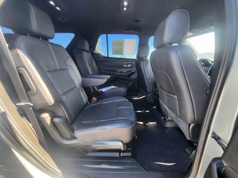 Certified 2023 Chevrolet Traverse RS image 12