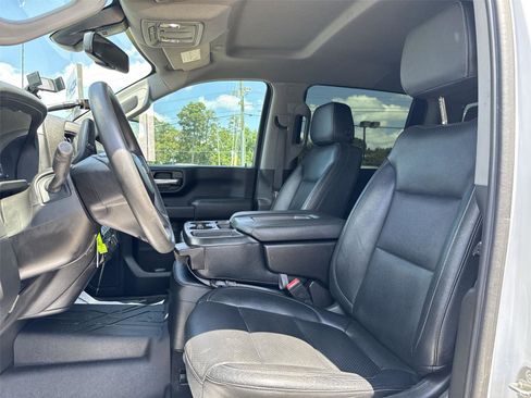 Used 2021 Chevrolet Silverado 2500 Custom w/ Custom Value Package AWD/4WD image 13
