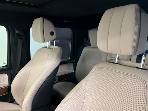 Used 2024 Mercedes-Benz G 550 image 16