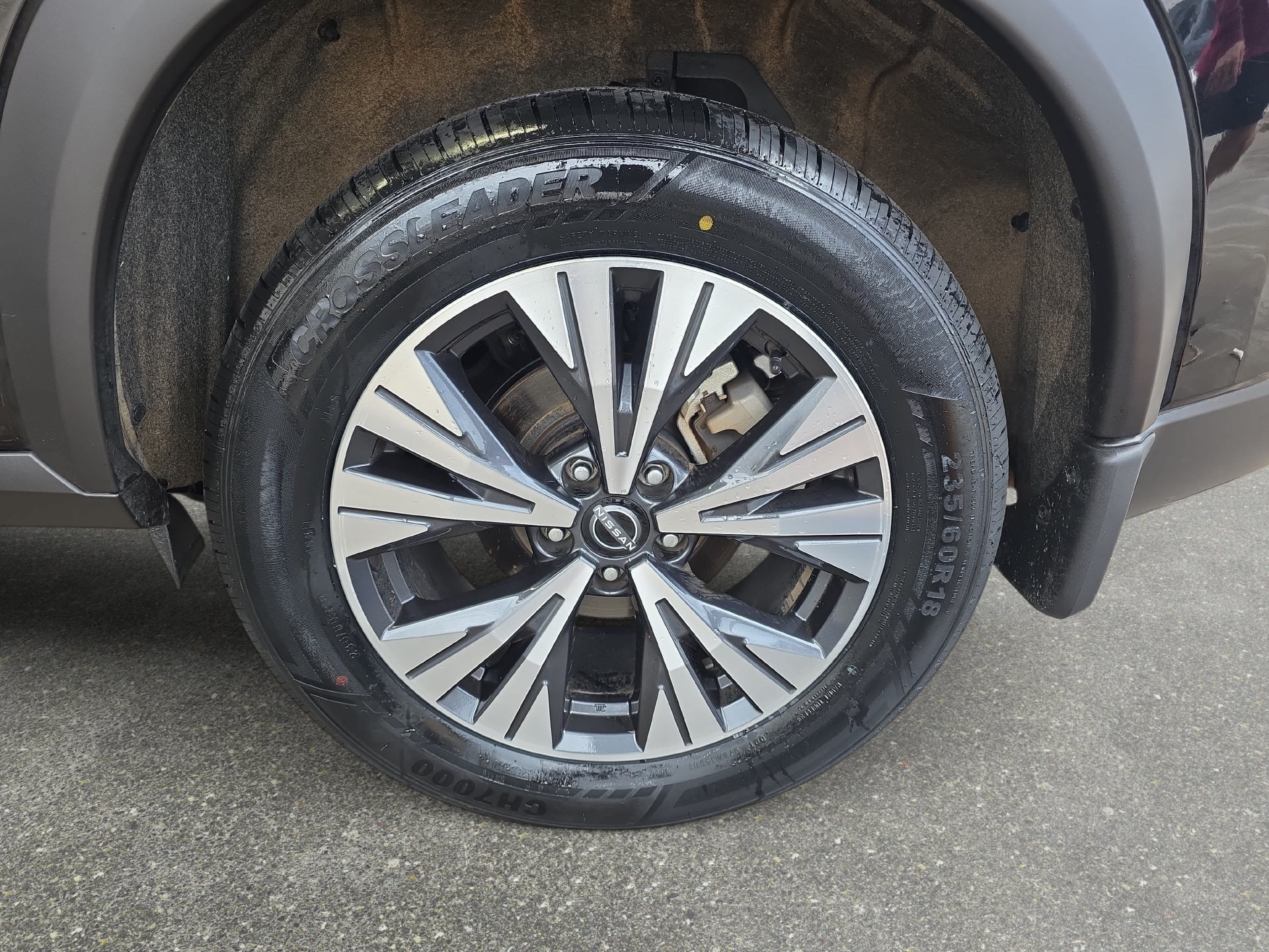 Used 2023 Nissan Rogue SV FWD image 30