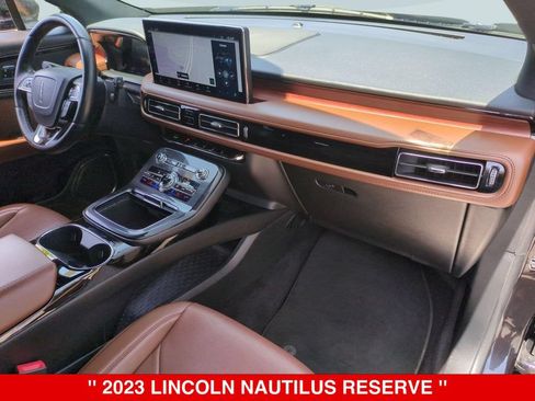 Used 2023 Lincoln Nautilus Reserve w/ Monochromatic Package AWD/4WD image 23