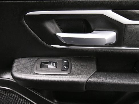 Used 2023 RAM 1500 Big Horn image 28