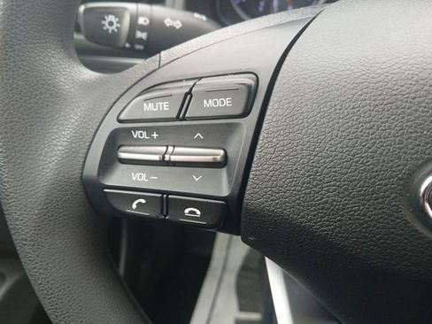 Used 2020 Hyundai Elantra SE w/ Cargo Package (C1) image 24