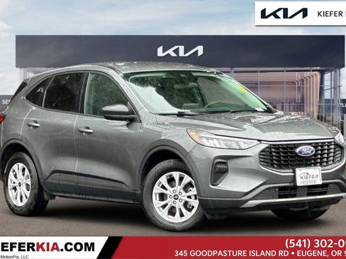 Used 2025 Ford Escape Active image 1