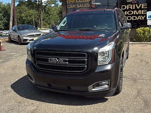 Used 2020 GMC Yukon SLT w/ Graphite Performance Edition image 13
