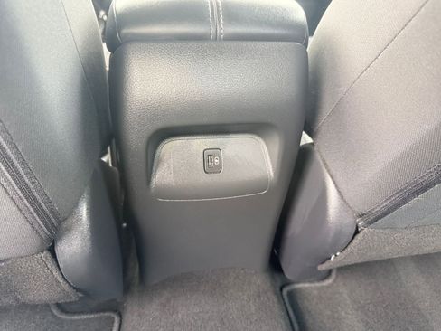 Used 2025 Nissan Sentra SV image 24