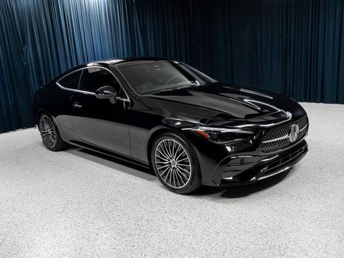 New 2026 Mercedes-Benz CLE 300 4MATIC Coupe image 3