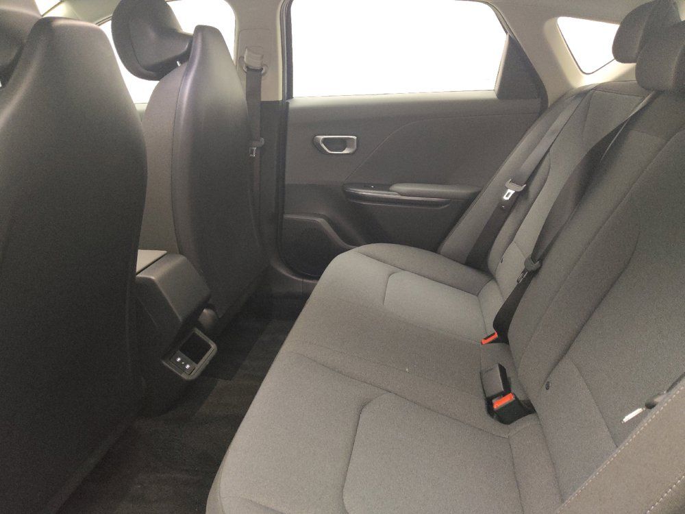 Used 2025 Kia K4 FWD image 18
