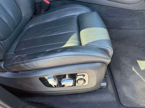 Used 2021 BMW X7 xDrive40i w/ M Sport Package image 23