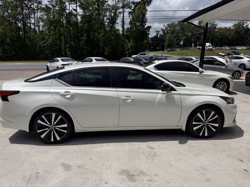 Used 2021 Nissan Altima 2.5 SR FWD image 6