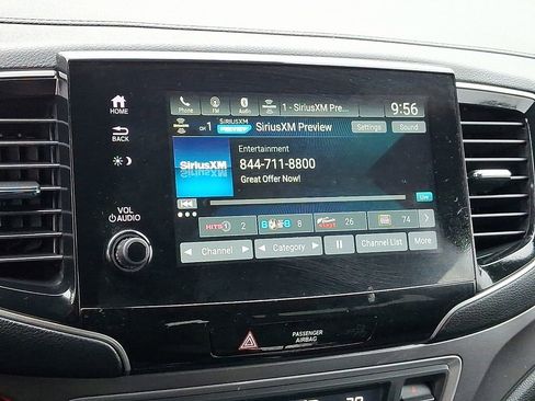 Used 2022 Honda Pilot Sport image 17