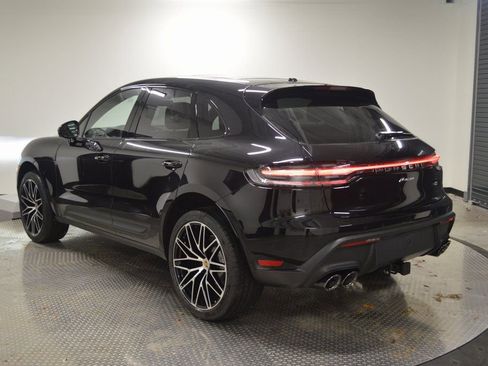 New 2026 Porsche Macan image 3