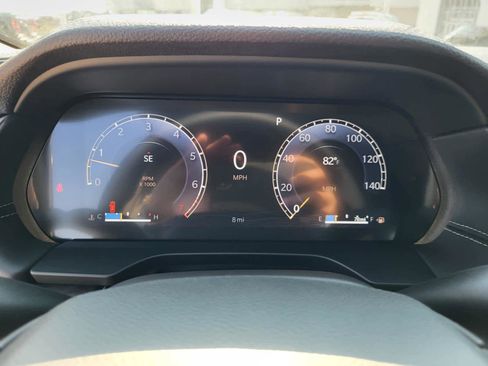 New 2025 Jeep Grand Cherokee Limited w/ Black Appearance Package image 17