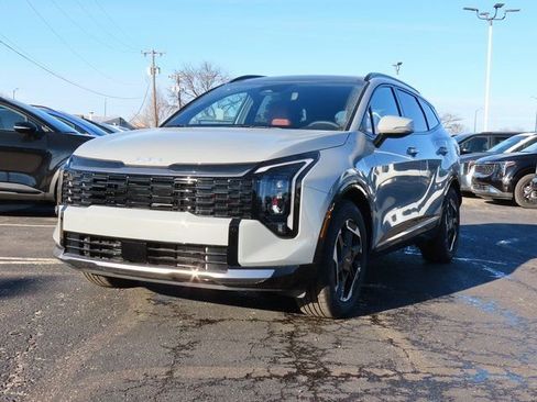 New 2026 Kia Sportage SX FWD image 3