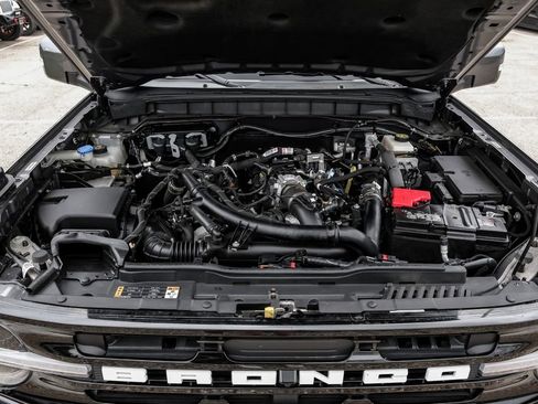 Used 2023 Ford Bronco Outer Banks image 59