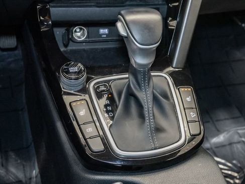 Certified 2024 Kia Seltos EX FWD image 18
