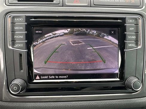 Used 2017 Volkswagen Tiguan Limited w/ Premium Package image 23