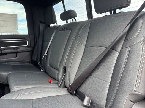 New 2026 RAM 2500 Big Horn AWD/4WD image 18