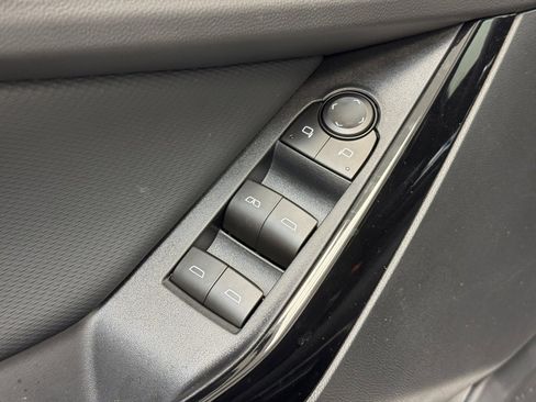 New 2026 Chevrolet Equinox LT image 10