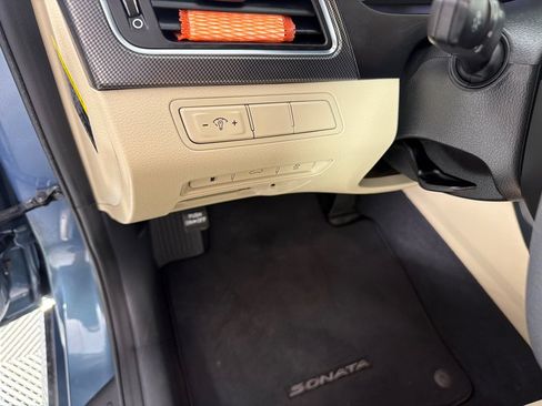 Used 2017 Hyundai Sonata Sport FWD image 11