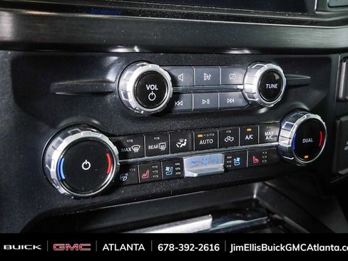 Used 2023 Ford F250 Lariat w/ Sport Appearance Package AWD/4WD image 17