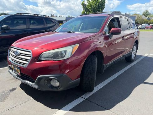 Used 2015 Subaru Outback 2.5i Premium AWD/4WD image 3