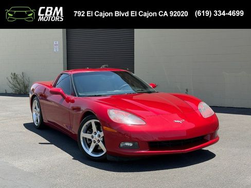 Used 2005 Chevrolet Corvette Coupe w/ Preferred Equipment Group RWD image 1