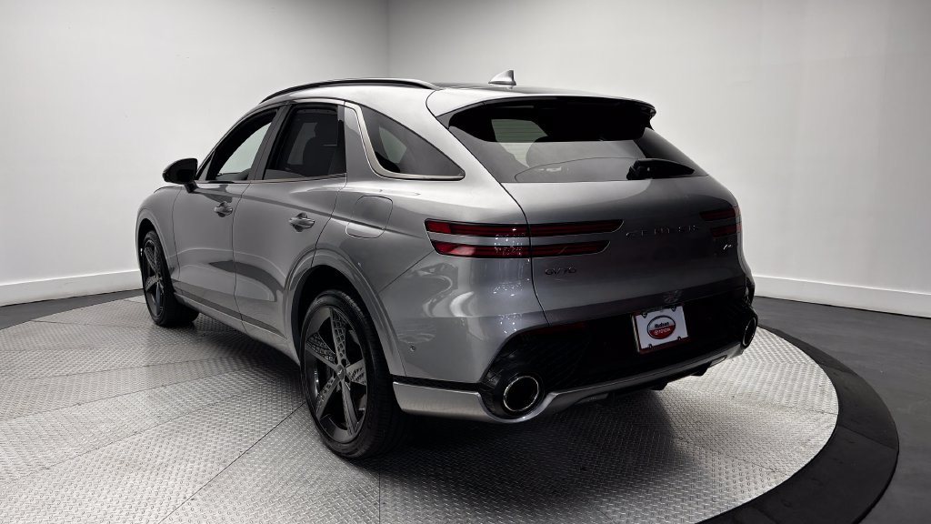 Used 2023 Genesis GV70 3.5T Sport w/ Sport Prestige Package AWD/4WD image 44