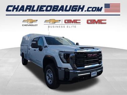 New 2024 GMC Sierra 3500 Pro w/ Convenience Package