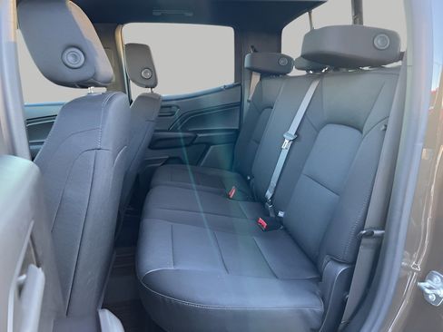 Used 2024 Chevrolet Colorado Trail Boss w/ Advanced Trailering Package image 28