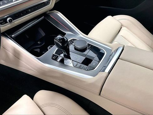 Used 2022 BMW X6 xDrive40i image 14