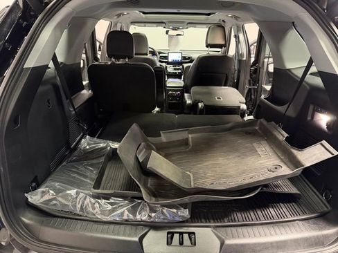 Used 2021 Ford Explorer Limited w/ Hybrid Equipment Group 310A AWD/4WD image 27