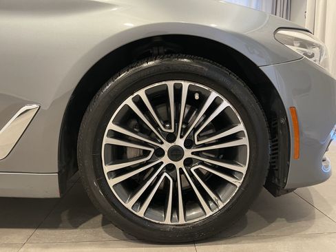 Certified 2020 BMW 530i xDrive AWD/4WD image 10