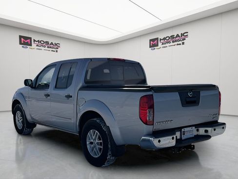 Used 2019 Nissan Frontier SV w/ Value Truck Package image 5