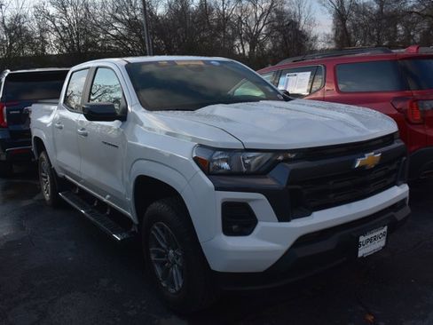 Used 2023 Chevrolet Colorado LT w/ LT Convenience Package image 3