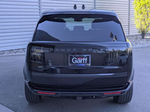 Used 2024 Land Rover Range Rover SE AWD/4WD image 9