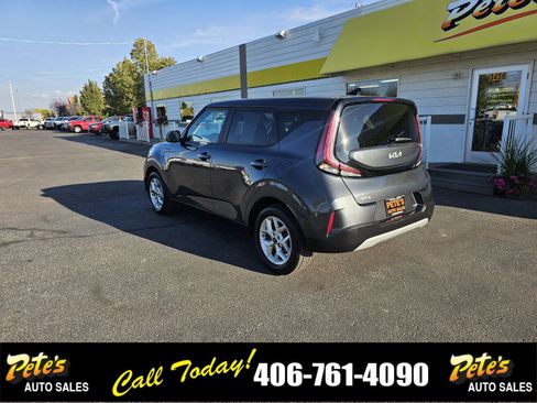 Used 2023 Kia Soul LX w/ Option Group 015 image 2