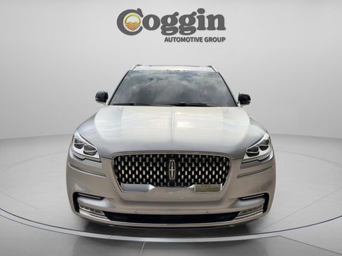 Used 2024 Lincoln Aviator Black Label w/ Dynamic Handling Package image 9