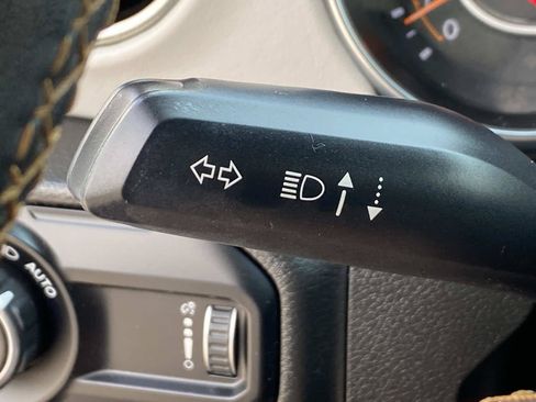 Used 2023 Jeep Wrangler Unlimited Sahara AWD/4WD image 23