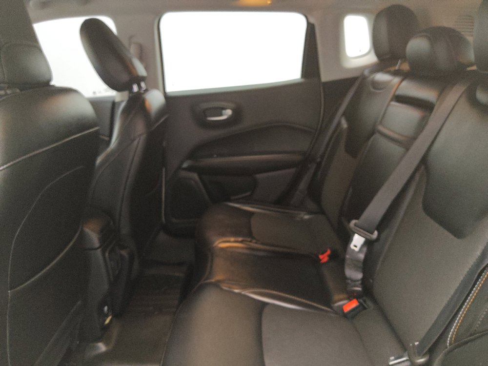 Used 2018 Jeep Compass Latitude w/ Popular Equipment Group AWD/4WD image 18