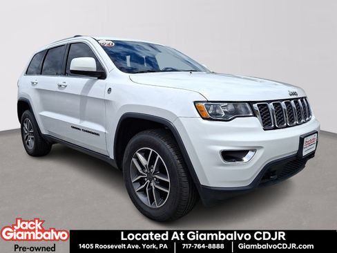 Used 2020 Jeep Grand Cherokee Laredo w/ Quick Order Package 2BN North AWD/4WD image 1