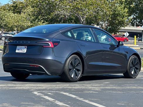 Used 2024 Tesla Model 3 Standard Range RWD image 4