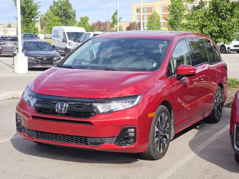 Certified 2025 Honda Odyssey Elite image 4