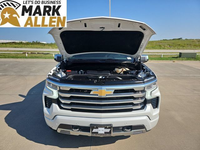 Used 2024 Chevrolet Silverado 1500 High Country w/ High Country Premium Package AWD/4WD image 31